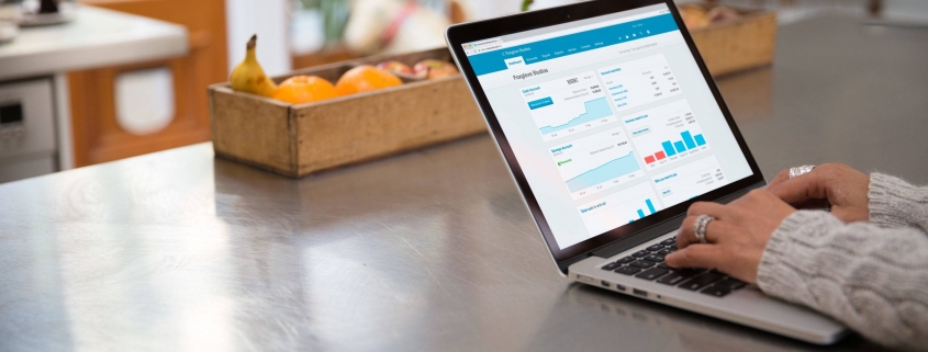 xero financial metrics on a laptop